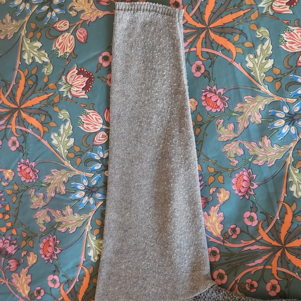 Sarah Pacini sweater - Picture 6 of 11